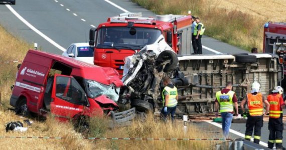 У Чехії  розбився мікроавтобус із українцями. Загинули 2 брати