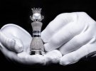 Колин Берн создал набор шахмат стоимостью $ 4 млн