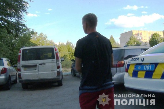 У Жмеринці на Вінниччині арештували 52-річного чоловіка, який розбещував дітей
