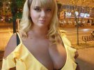 Модель Мила Кузнецова отметила, что большая грудь требуют постоянного внимания. 