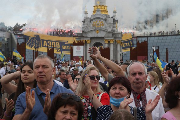 Финал Марша прошел под гимн Украины