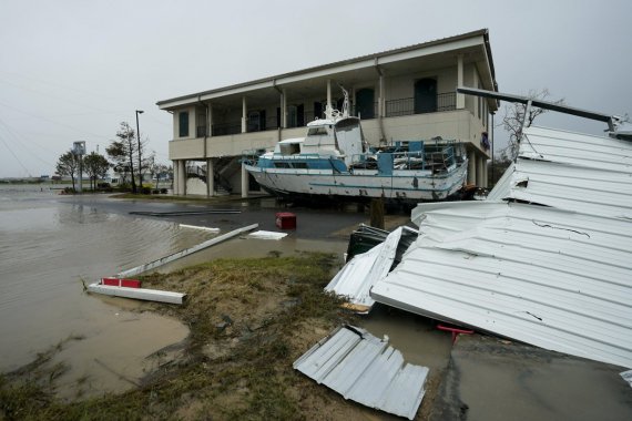 Последствия урагана "Лаура" в США