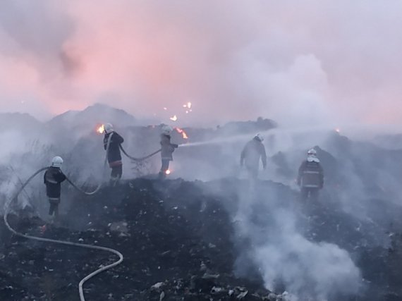 Под Полтавой пылает городская свалка