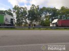 На трассе Киев-Чоп возле Житомирской в ​​лоб столкнулись грузовик MAN и DAF. Водитель первой погиб. Его пассажир и водитель другого авто - в больнице