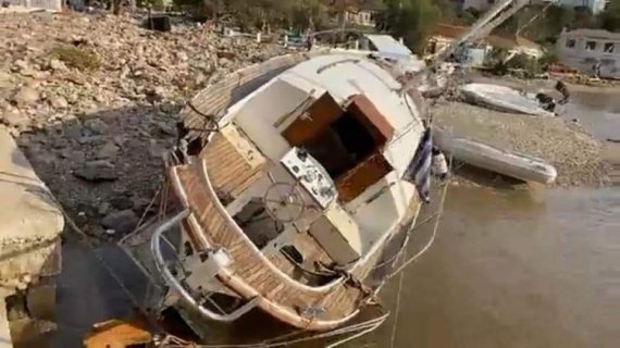 Грецию обрушился разрушительный циклон Янос. В результате погибли 2 человека, еще 3 пропали без вести