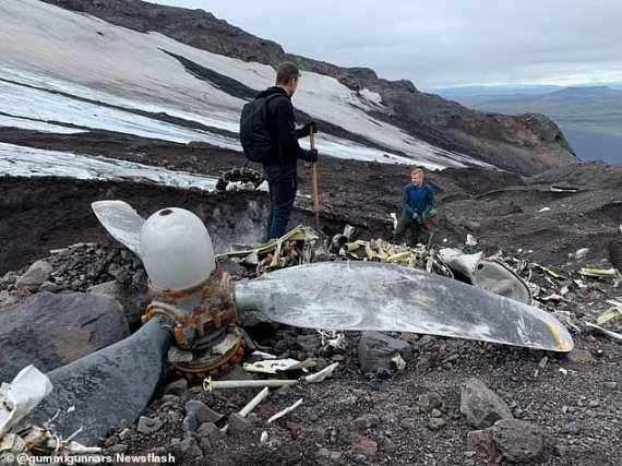 В Исландии из-за глобального потепления оттаял американский бомбардировщик