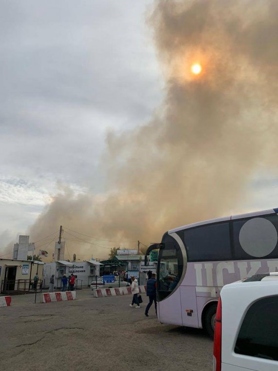 На території Луганської області продовжується гасіння масштабних пожеж у Новоайдарському, Старобільському та Станично-Луганському районах