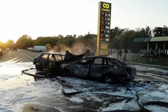 Водитель Chevrolet спасся самостоятельно. Его забрали в больницу