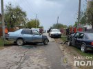 На Ровенщине 14-летний школьник на отцовском авто попал в лобовую аварию, когда катал двух друзей-сверстников. В результате, в больнице оказались все 4 участника ДТП