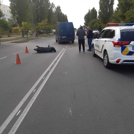 В Новой Каховке столкнулись Skoda Octavia и мотоскутер. 15-летний водитель последнего после ДТП впал в кому