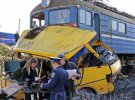 На залізничному переїзді поблизу міста Марганець Дніпропетровської області загинули 45 людей