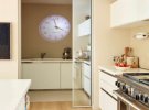Інтер’єр кухні 2020: як підібрати годинник на стіну