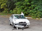 Водитель автомобиля «Шкода», который выезжал с заправки, не пропустил маршрутку с пассажирами