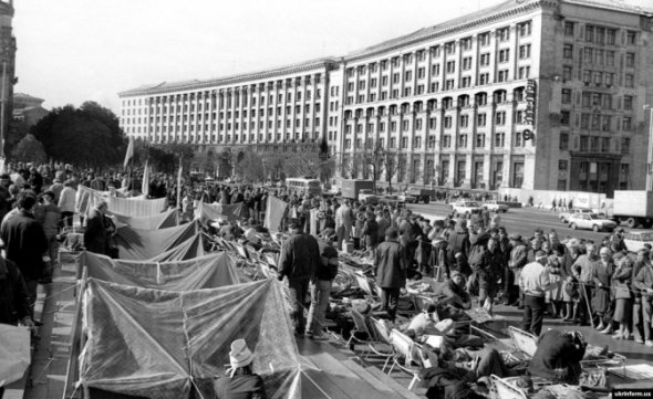 Студенческие протесты в Киеве в 1990 году