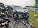 На автодорозі Київ-Чоп    зіткнулися легковики  Volkswagen Passat B6 та Honda Odyssey. Загинула жінка, ще 2 людей скалічилися