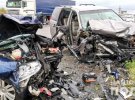 На автодороге Киев-Чоп столкнулись легковушки Volkswagen Passat B6 и Honda Odyssey. Погибла женщина, еще 2 человека травмированы
