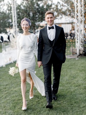 Володимир Остапчук і Христина Горняк гуляли весілля в котеджному містечку Золоче під Києвом. Пара познайомилася в серпні 2019-го. До одруження зустрічалися рік