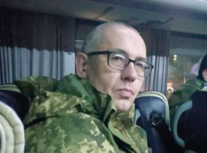 Військово­службовець Кім Дуванов з 54-ї бригади Збройних сил України майже вісім місяців провів у полоні російських бойовиків на Донбасі. Там у нього розвинулася хвороба серця