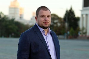 Олега Абрамичева на місцевих виборах підтримує письменник Сергій Жадан