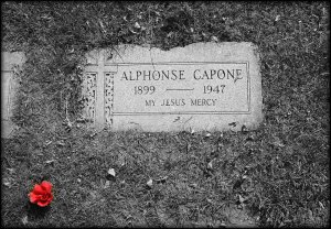 Могила Капоне, кладбище Маунт Кармел, Хилсайд, Иллинойс, США