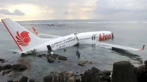 У море впав літак авіакомпанії Lion Air