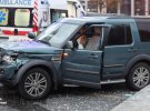 На Майдані Незалежності в Києві , водій авто Land Rover   збив на смерть 2 людей. Ще троє  - отримали травми