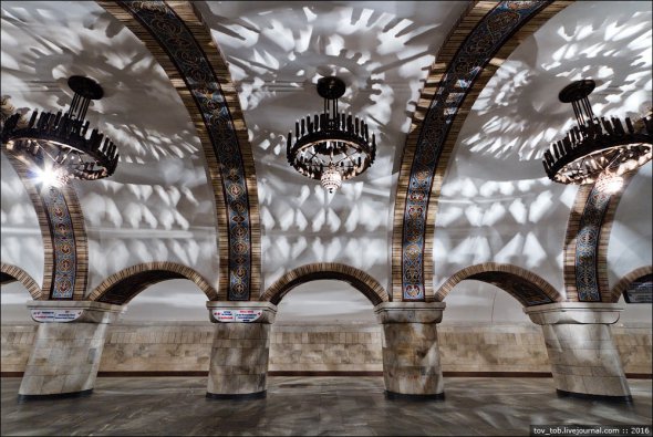 6 ноября столичное метро празднует юбилей - 60 лет. Именно так подсветят станцию