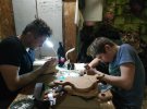 Юрий Жук занимается отделкой деревянных шкатулок