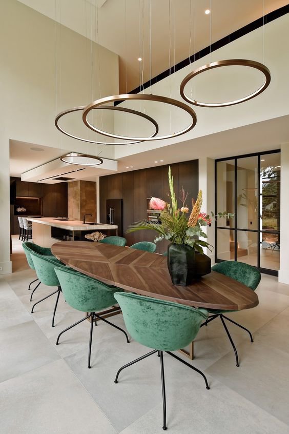 Дерев'яні столи в інтер'єрі: показали оригінальні ідеї дизайну.