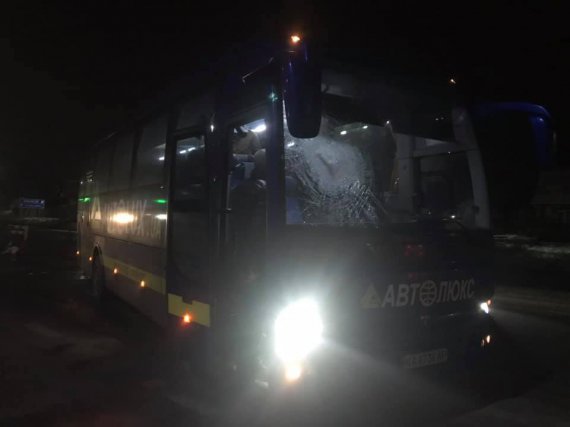 На рейсовий автобус компанії Autolux   напали вдруге за день