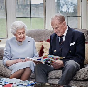 Елизавета II и принц Филлип празднуют годовщину брака, 73 года вместе. 