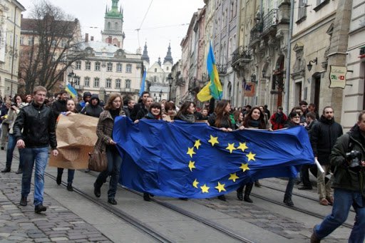 Мітингуючі у різних містах