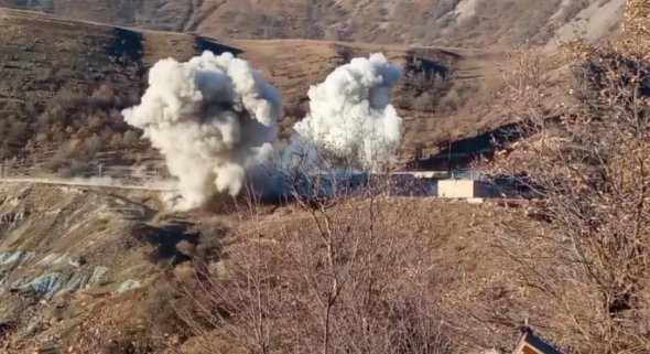 Военные Армении взорвали военную часть в Кельбаджарском  районе Нагорного Карабаха