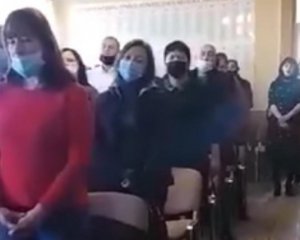 На Закарпатті новообрані депутати співали гімн Угорщини після присяги