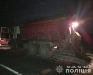 Снігоприбиральна вантажівка розчавила 30-річного чоловіка