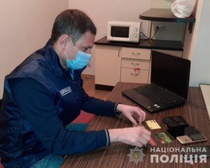 Шахраї дурили людей, пропонуючі неіснуючі маски та антисептики