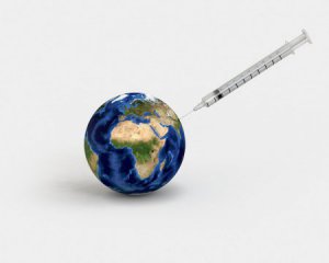 Перша країна схвалила вакцину від коронавірусу