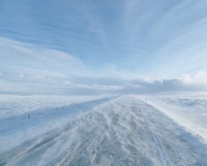 Прогнозують вітер до штормових значень та антициклон