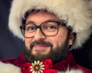 Премьера новогоднего клипа: Dzidzio предстал в образе Санта Клауса
