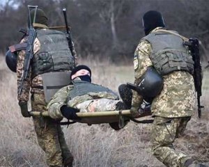 Вражеский снайпер ранил украинского военного на Донбассе