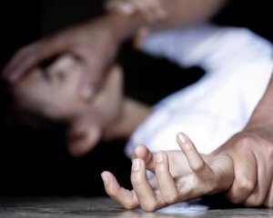 "Я думала, що помру" - білоруські силовики зґвалтували учасницю простесту кийком