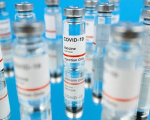 Covid-19: краще перехворіти чи вакцинуватися