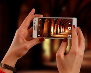 Фіксуватиме більше, ніж бачить людське око: компанія Samsung створює нову камеру