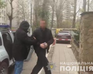 Позвал за кума и зарезал: мужчина напал с ножом на товарища