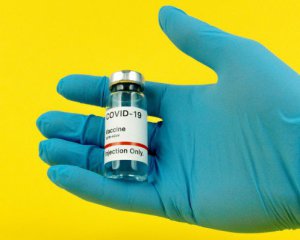 Назвали приоритетные группы на получение вакцины от Covid-19
