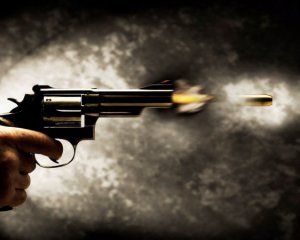 Підліток прострелив вікно маршрутки - осколок відлетів товаришу в око