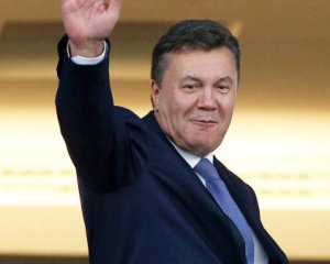Адвокати Януковича втекли з суду