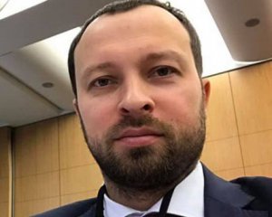 Начислил себе премию в 1000% должностного оклада. Бывшему руководителю налоговиков объявили подозрение