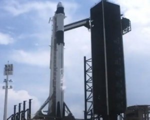 SpaceX скасувала запуск супутника за пів хвилини до старту