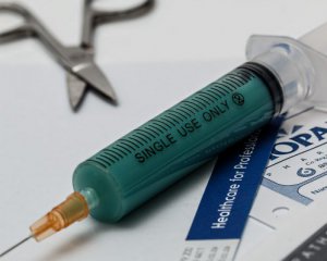 В Крыму начали вакцинацию российской вакциной